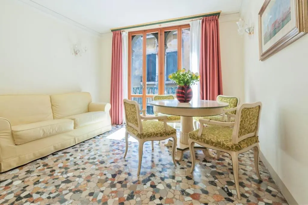 Ca' San Marco, Literally 20 Meters From San Marco Square! Venice Apartment