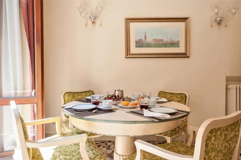 Apartment Ca' San Marco, Literally 20 Meters From San Marco Square! Venice